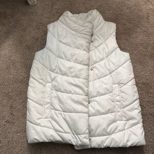 All in Motion Cream Puffer Vest